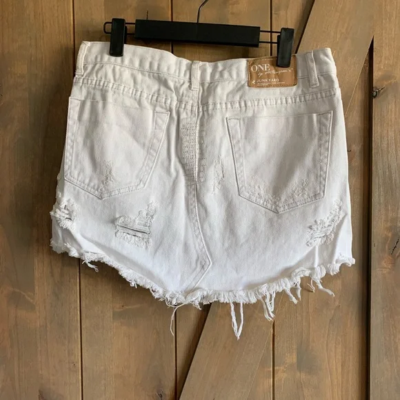 One teaspoon white skirt - Picture 8 of 11